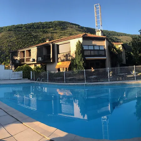 Pyrène Hotel